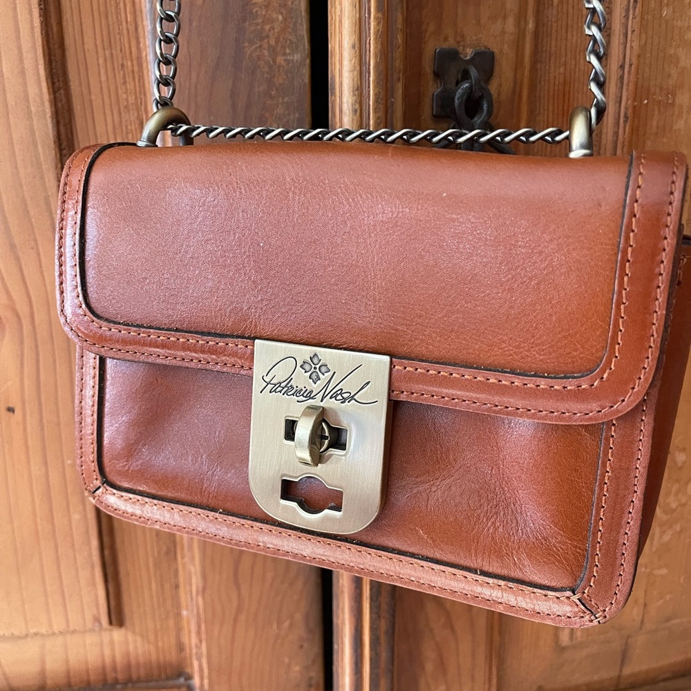 Patricia Nash Bailey (Retired) beautifully structured bag
